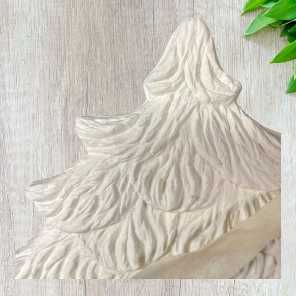Ceramic Bisque Christmas Tree Trinket Box Ready to Paint - Picture 8 of 8